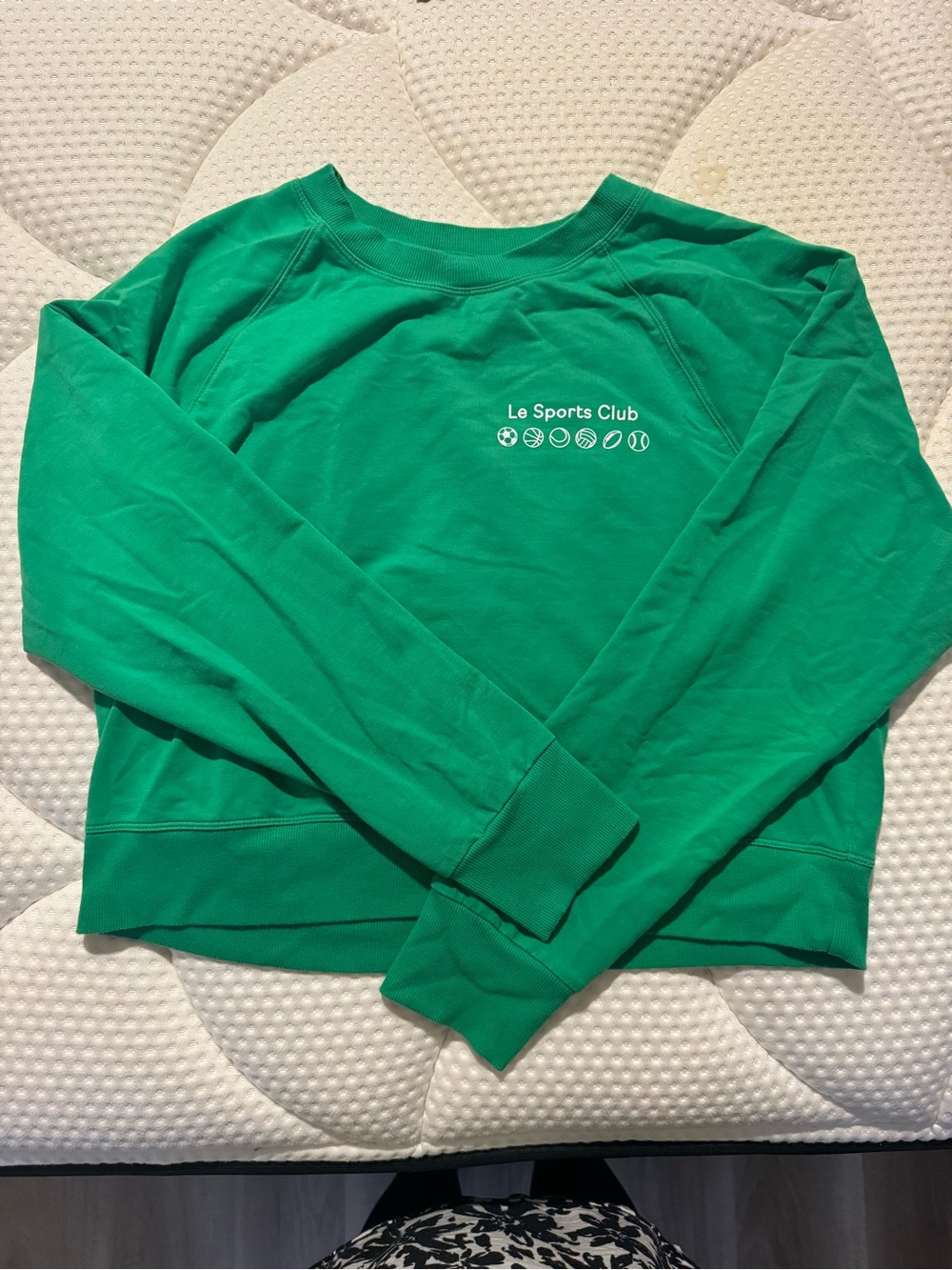 all in motion Green 'Le Sports Club' Crewneck Cropped Sweatshirt